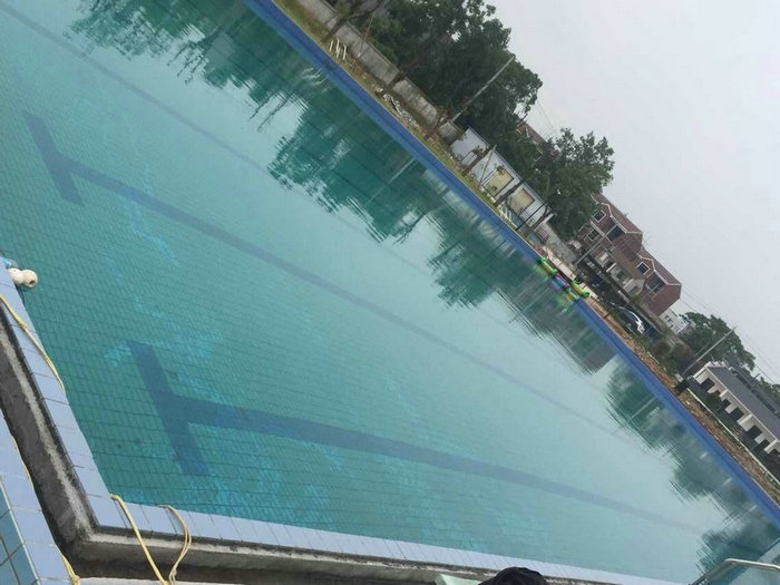 湖北黄梅费私家泳池竣工